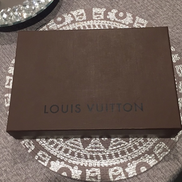 Louis Vuitton Makeup case - Picture 2 of 8